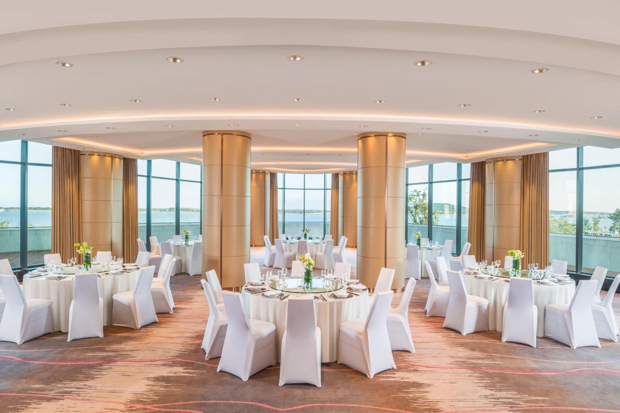 Sheraton Qingdao West Coast Exterior photo
