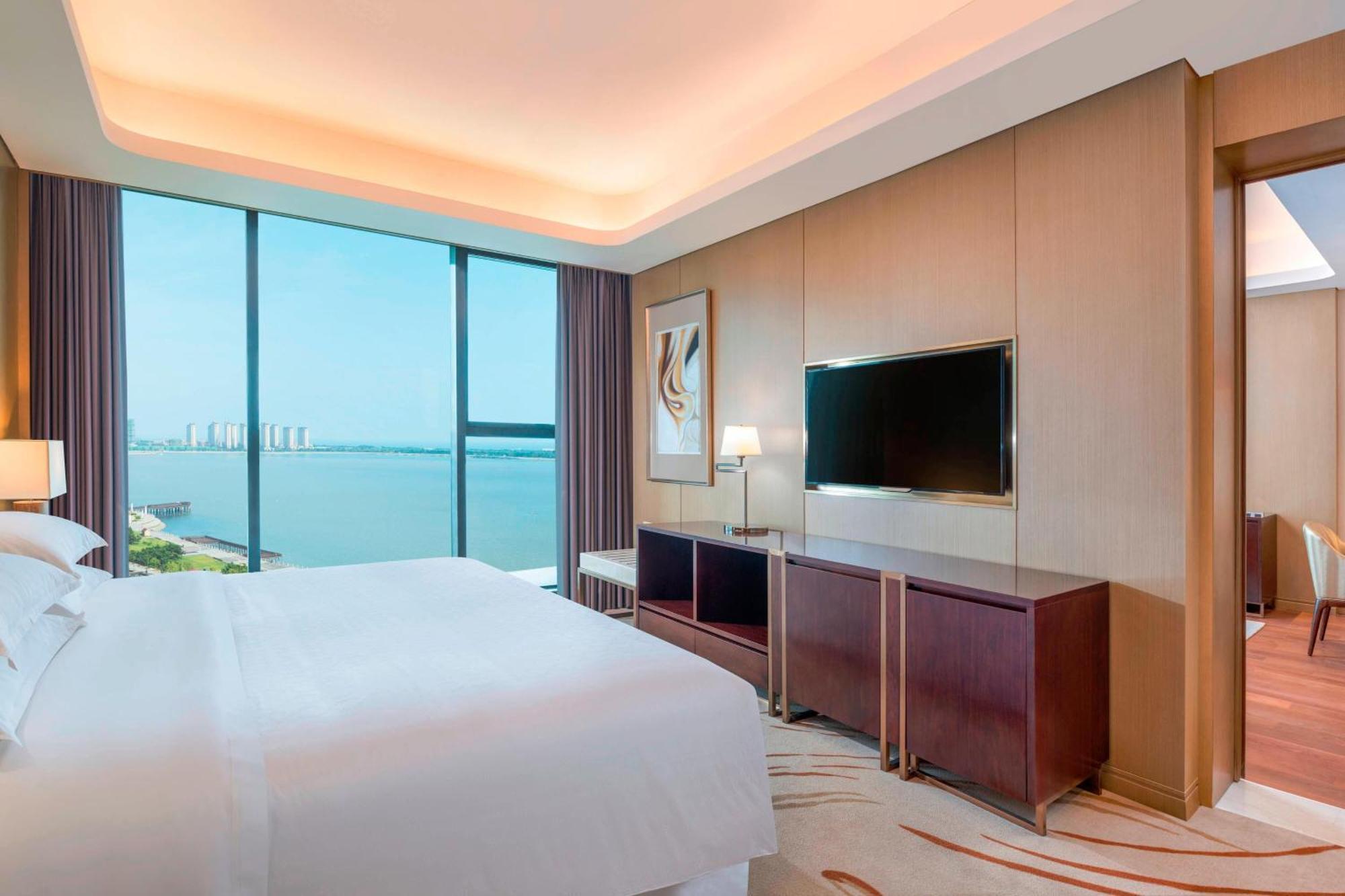 Sheraton Qingdao West Coast Exterior photo