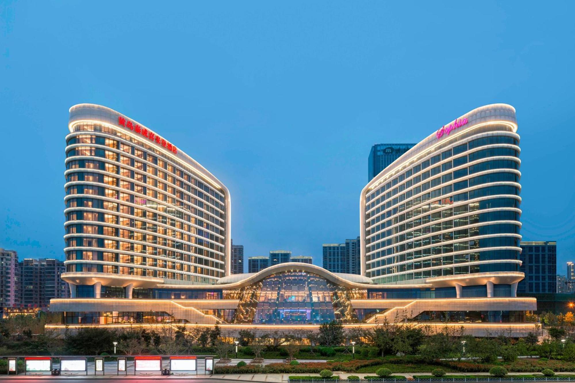 Sheraton Qingdao West Coast Hotel Exterior photo