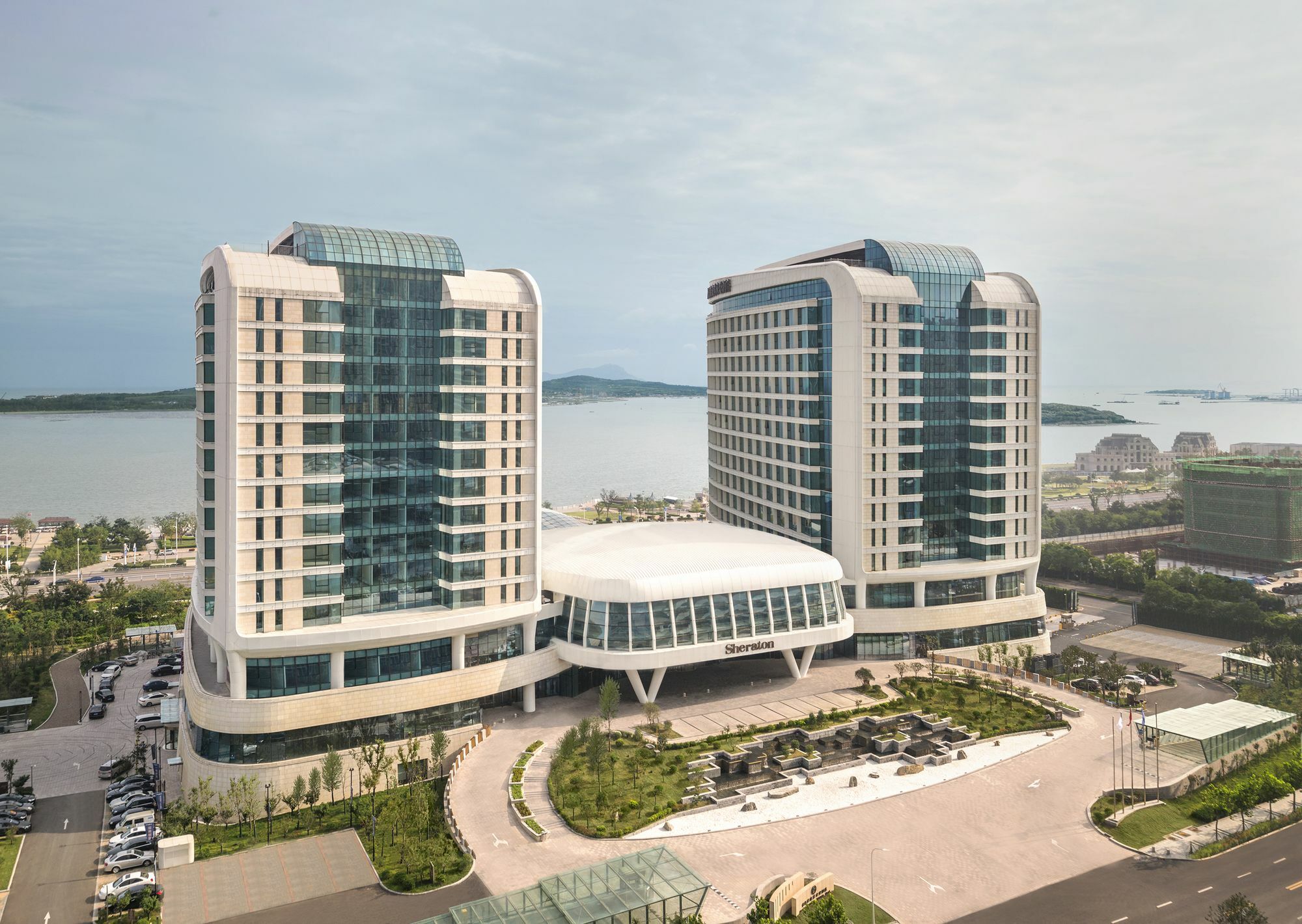 Sheraton Qingdao West Coast Hotel Exterior photo